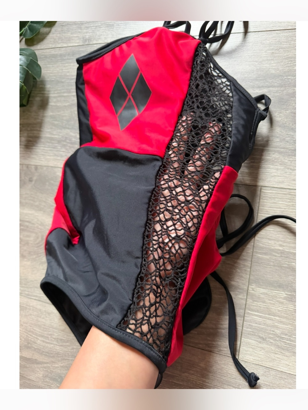 Dc Comics Harley Quinn Cosplay Diamond Mesh Net Panel One-Piece Swimsuit. Size M - Picture 7 of 10